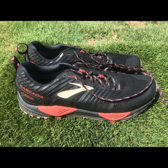 brooks cascadia waterproof